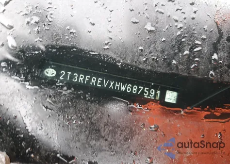 2017 Toyota Rav4 Xle z USA, uszkodzony, nr VIN 2T3RFREVXHW687591